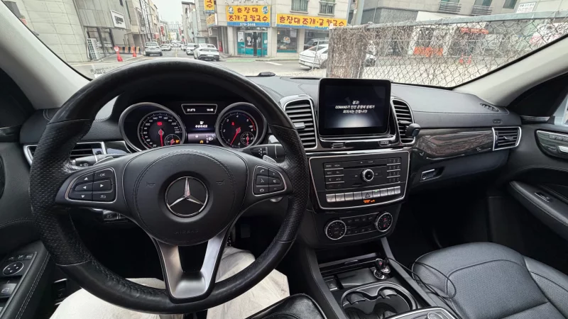 Mercedes-Benz GLS-Class