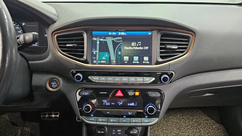 Hyundai Ioniq