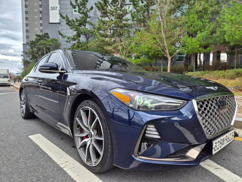 Genesis G70