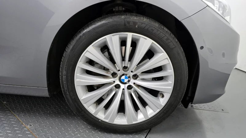 BMW 5-Series Gran Turismo