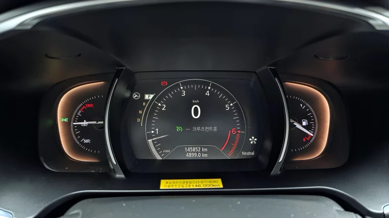 Renault SM6