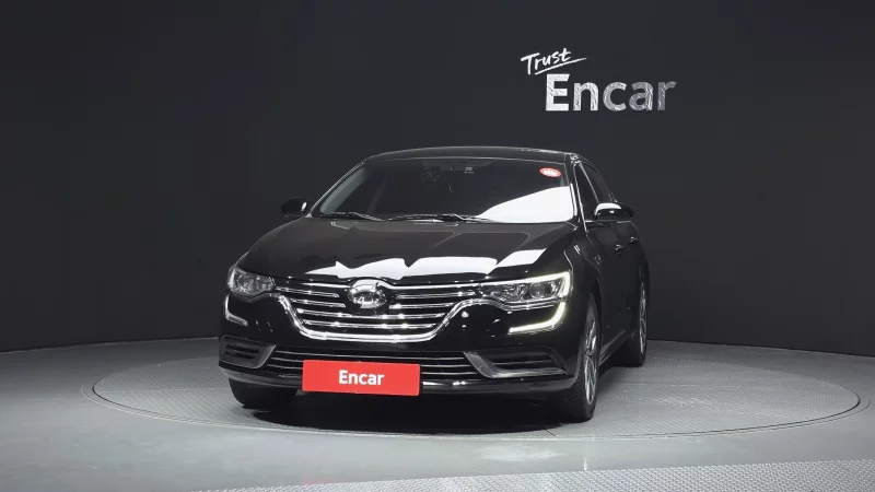 Renault SM6