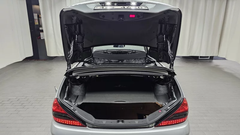 Mercedes-Benz SL-Class