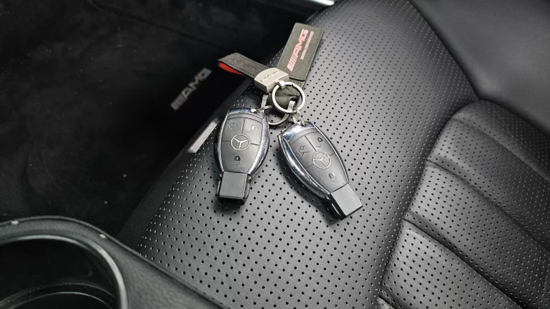 Mercedes-Benz SL-Class