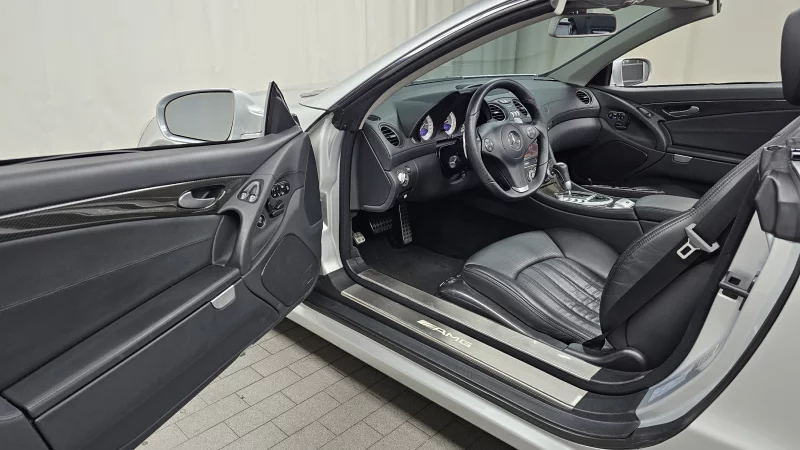 Mercedes-Benz SL-Class