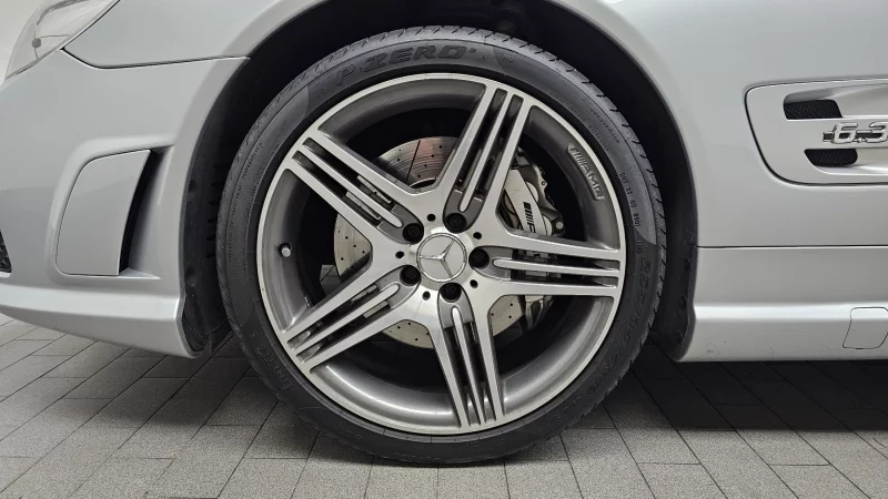 Mercedes-Benz SL-Class