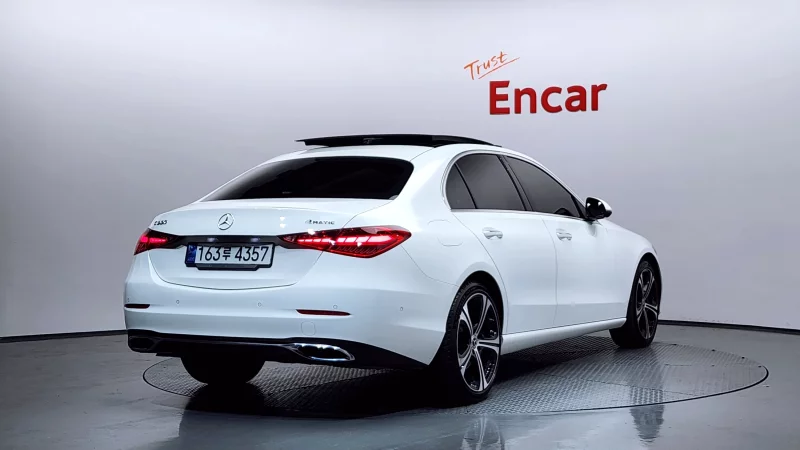 Mercedes-Benz C-Class