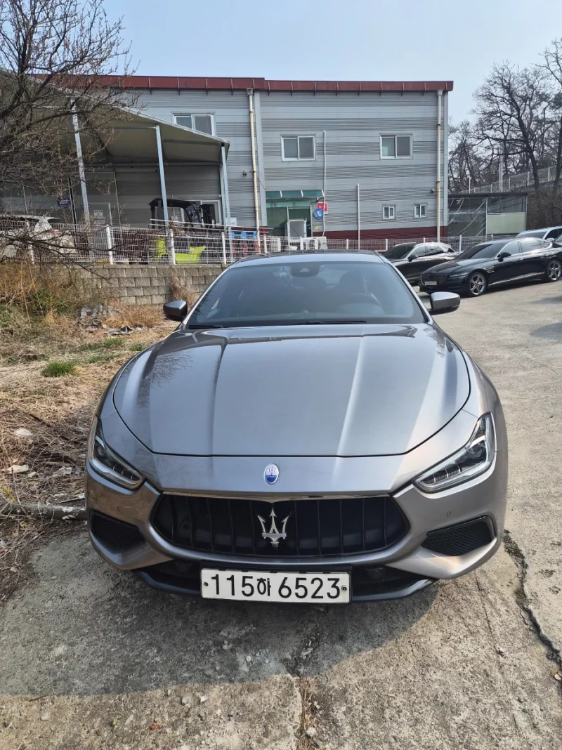 Maserati GHIBLI
