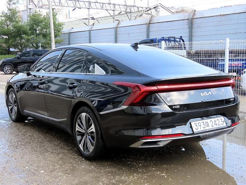 Kia K8