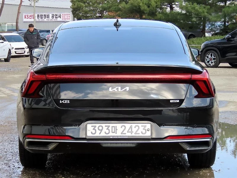 Kia K8