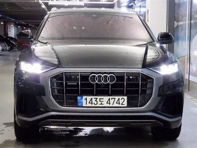 Audi Q8