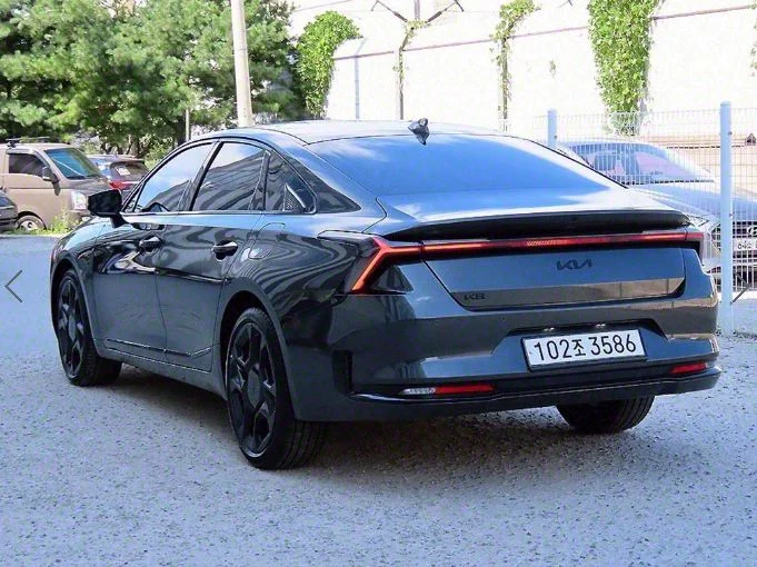 Kia K8
