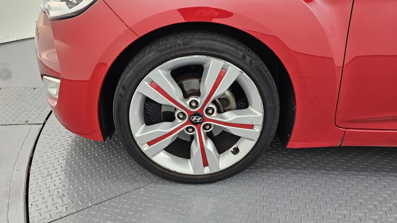 Hyundai Veloster