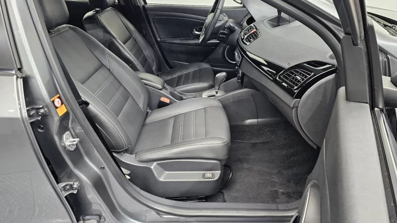 Renault SM3