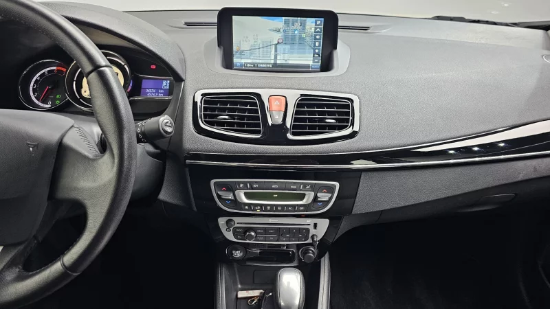 Renault SM3