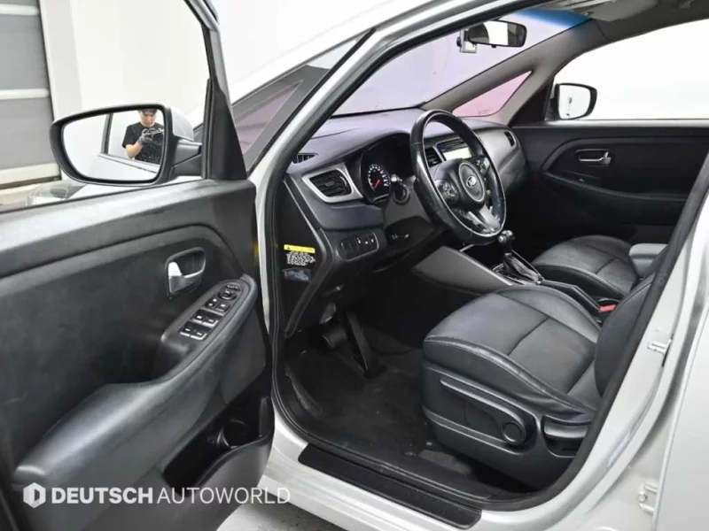 Kia Carens