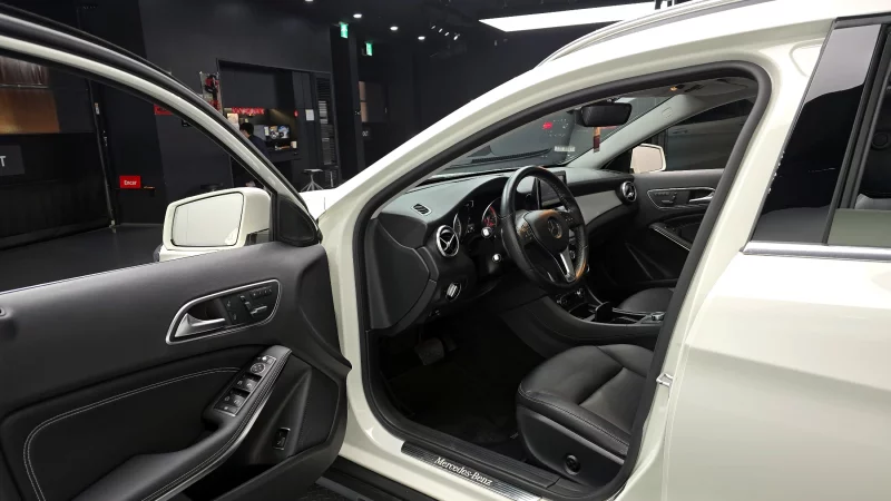 Mercedes-Benz GLA-Class