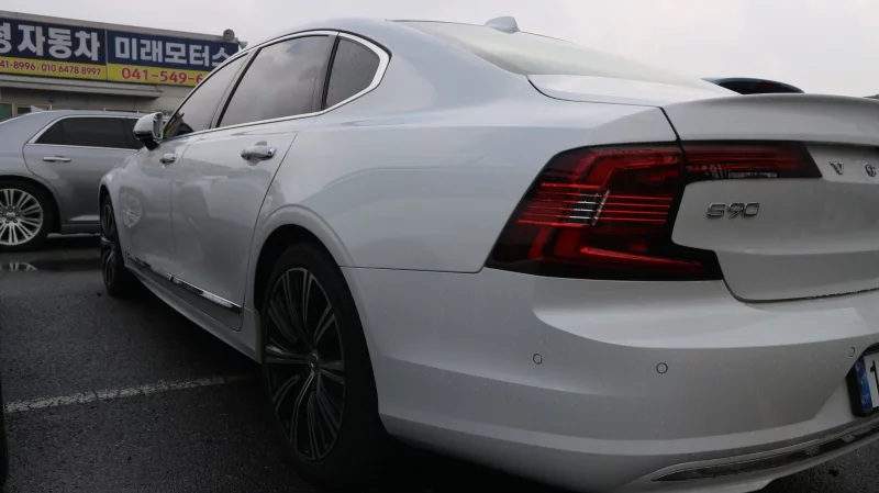 Volvo S90
