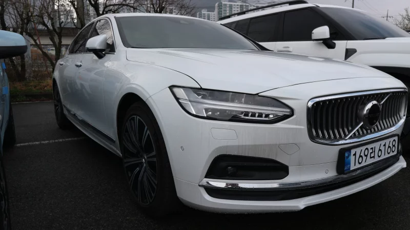 Volvo S90
