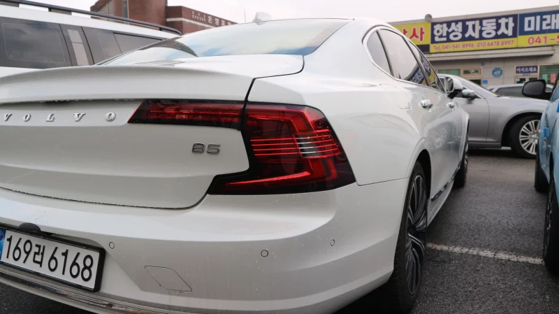 Volvo S90