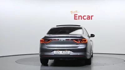 Renault SM6