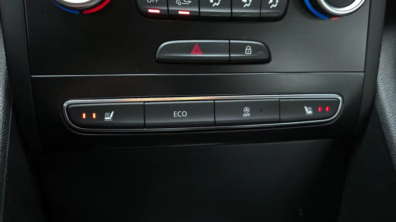 Renault SM6