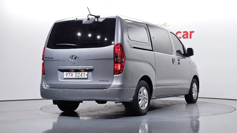 Hyundai Grand Starex