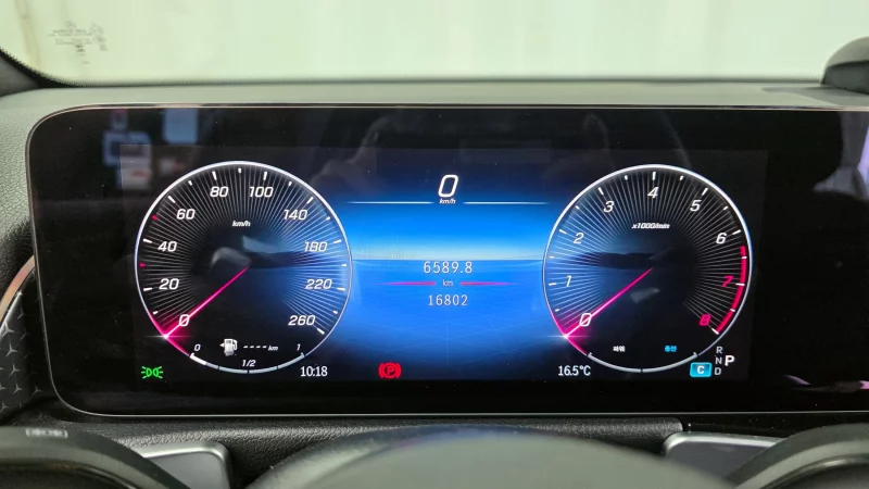 Mercedes-Benz GLB-Class