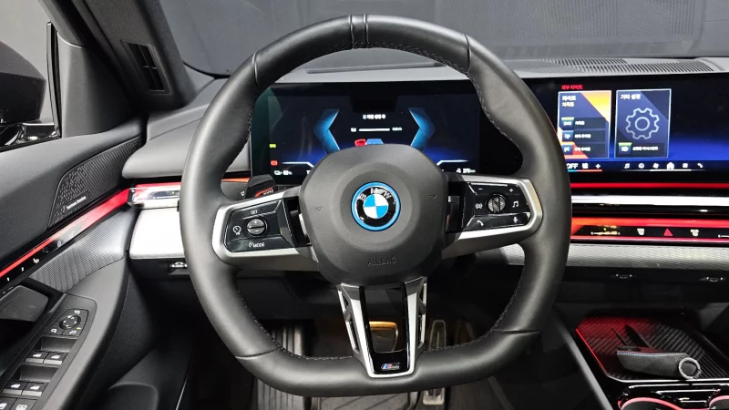 BMW i5