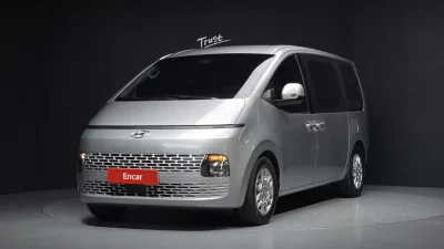 Hyundai Staria