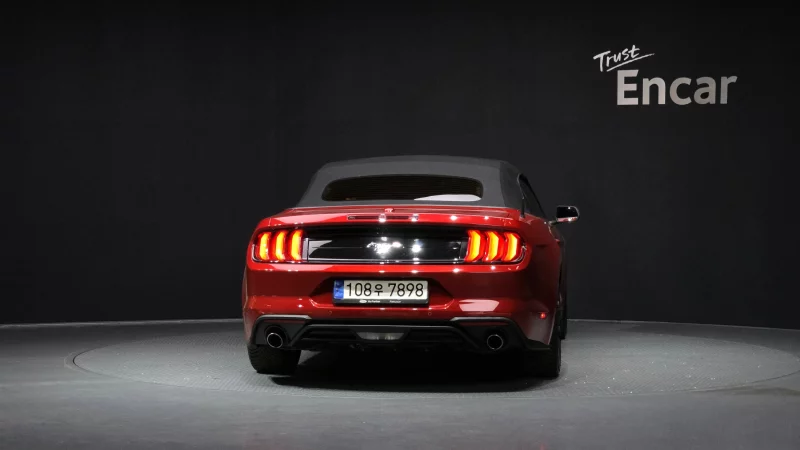 Ford MUSTANG