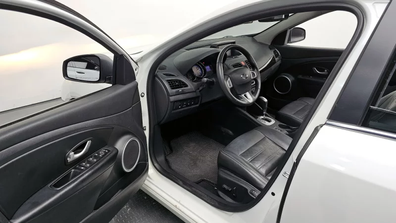 Renault SM3