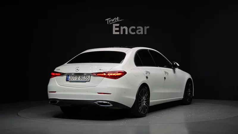 Mercedes-Benz C-Class