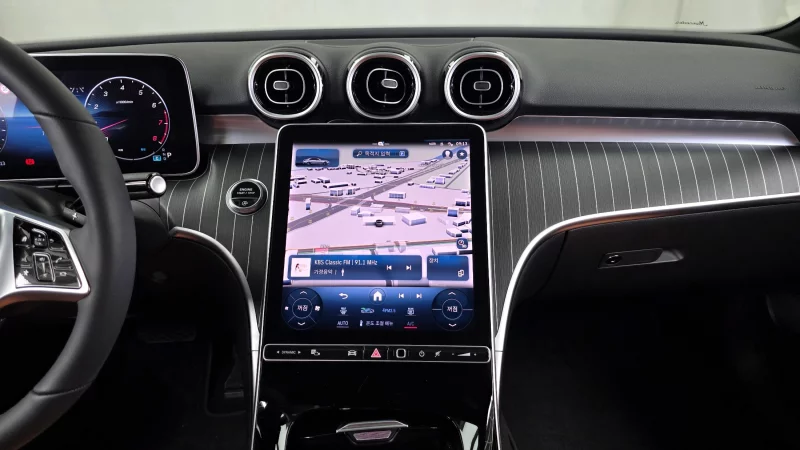 Mercedes-Benz C-Class