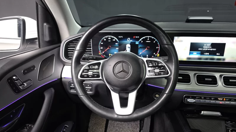Mercedes-Benz GLE-Class
