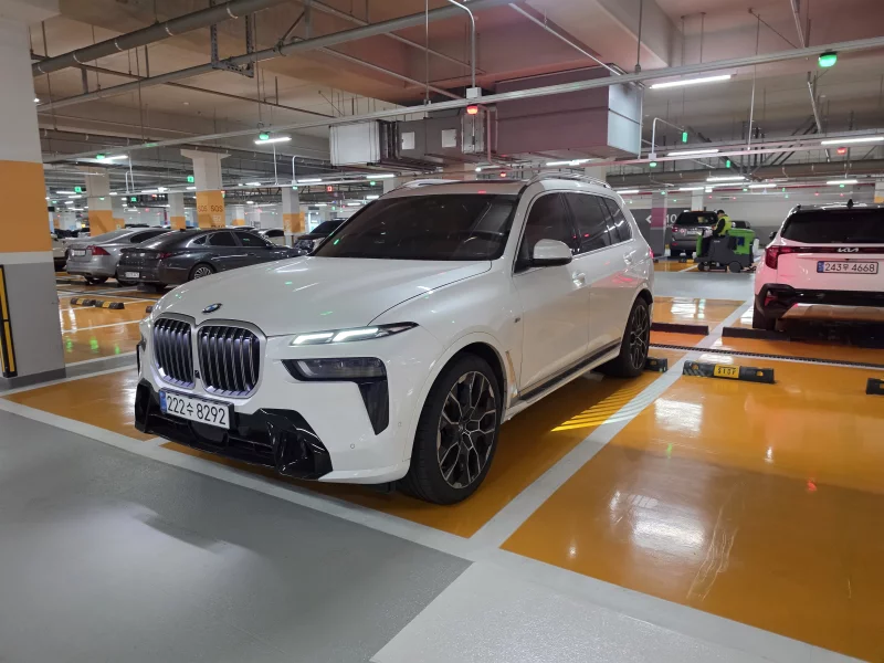BMW X7