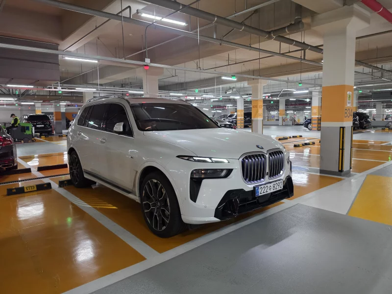 BMW X7