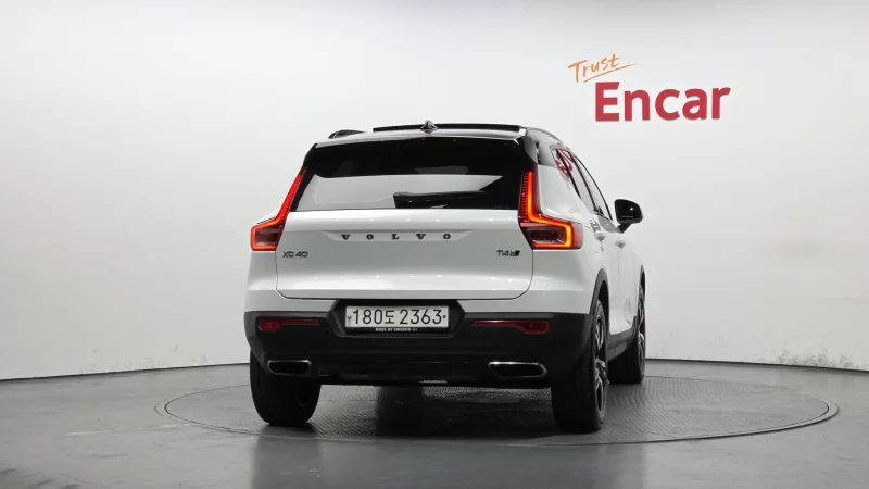 Volvo XC40