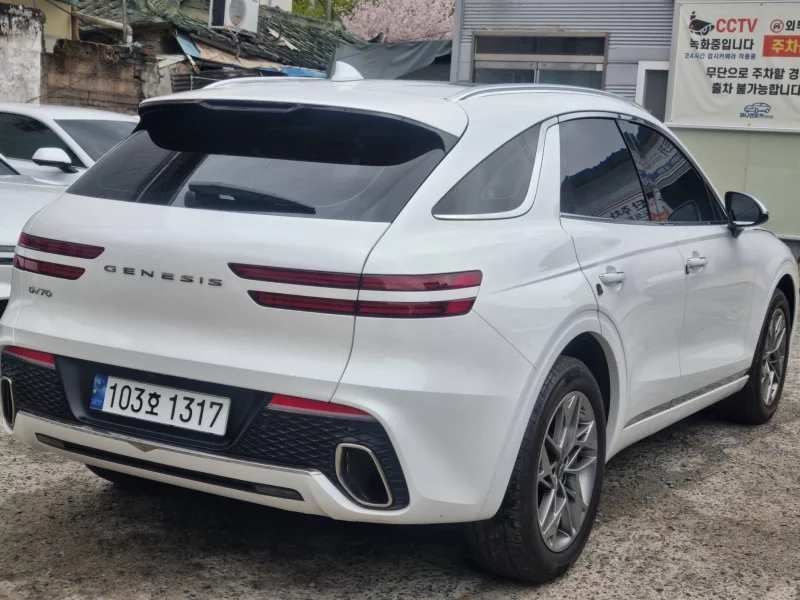 Genesis GV70