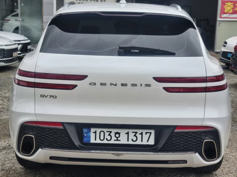 Genesis GV70