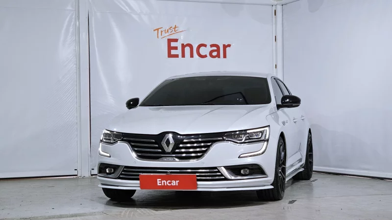 Renault SM6