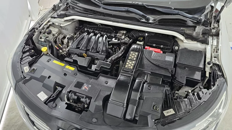 Renault SM6