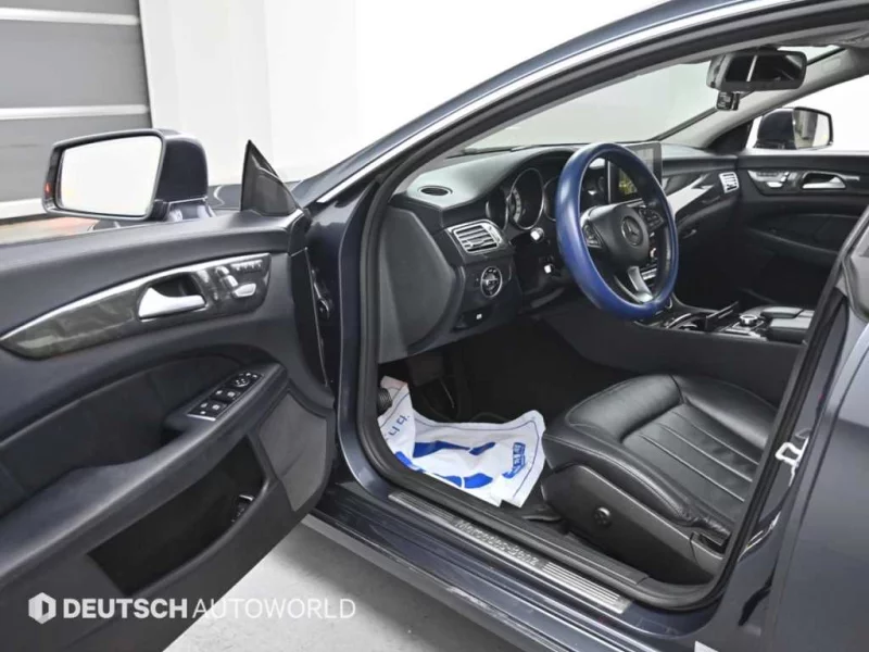 Mercedes-Benz CLS-Class