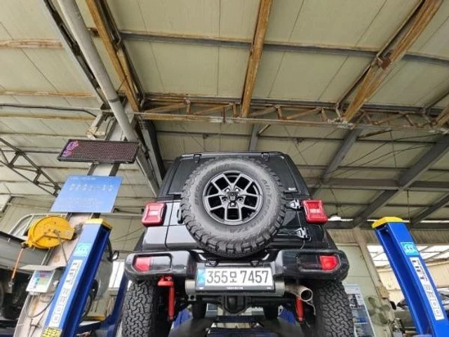 Jeep WRANGLER
