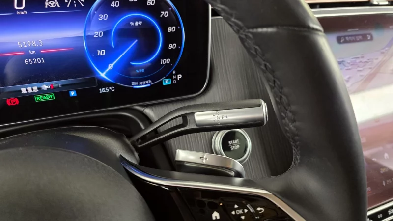 Mercedes-Benz EQS SUV