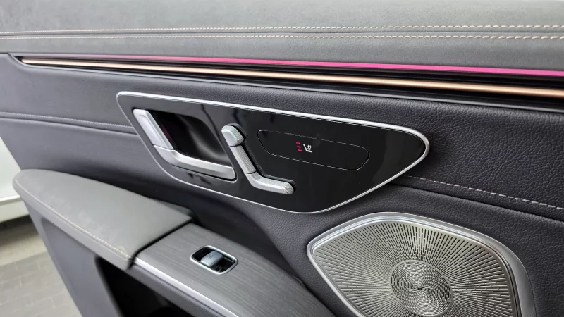 Mercedes-Benz EQS SUV