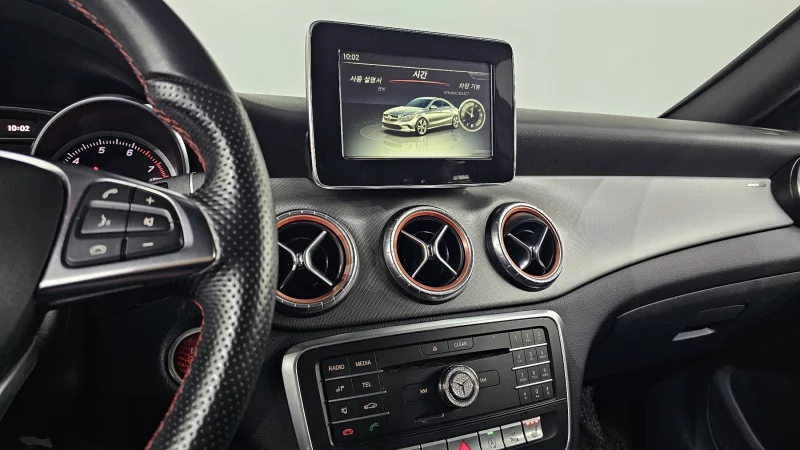 Mercedes-Benz CLA-Class
