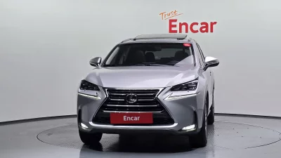 Lexus NX200t