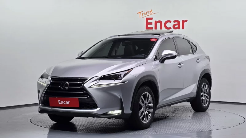 Lexus NX200t
