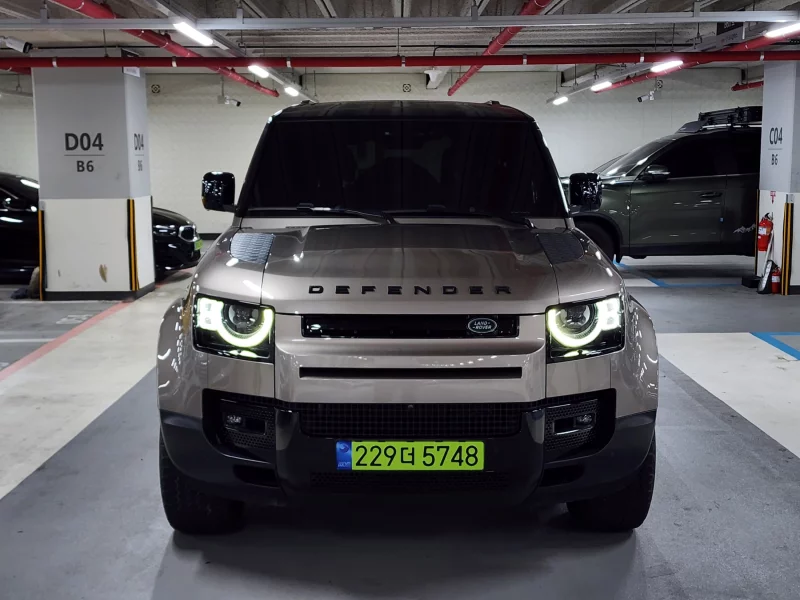 Land Rover DEFENDER